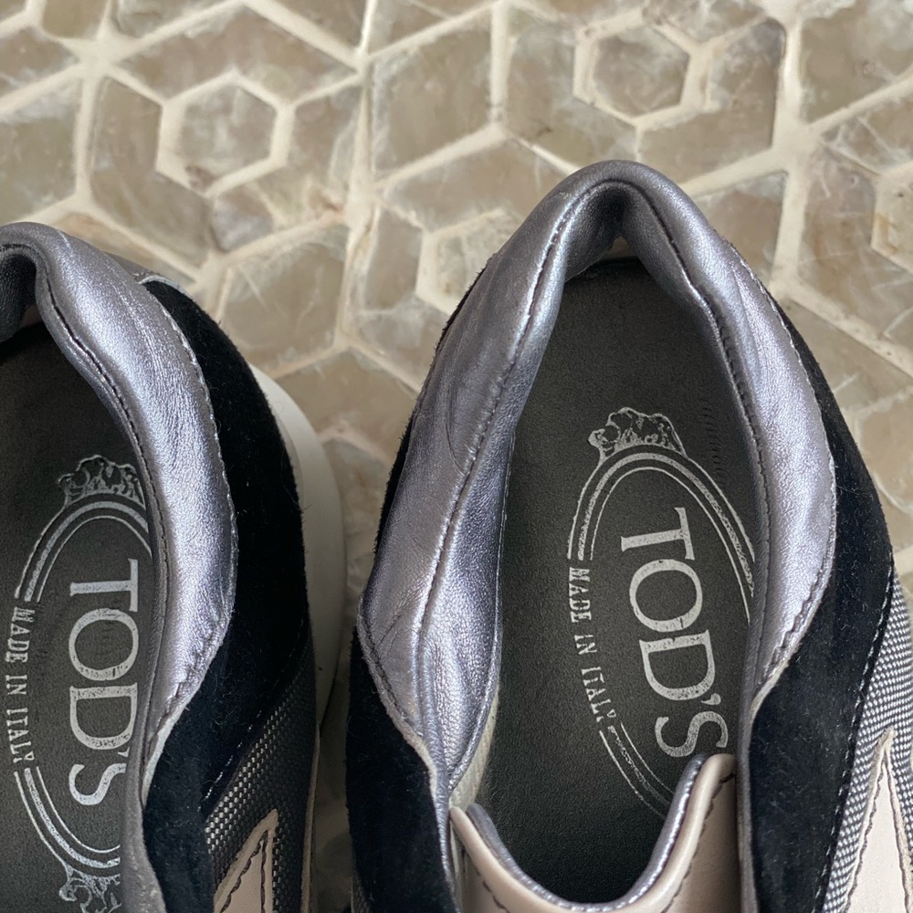 TOD’s woman’s leather sneakers - Picture 2 of 5